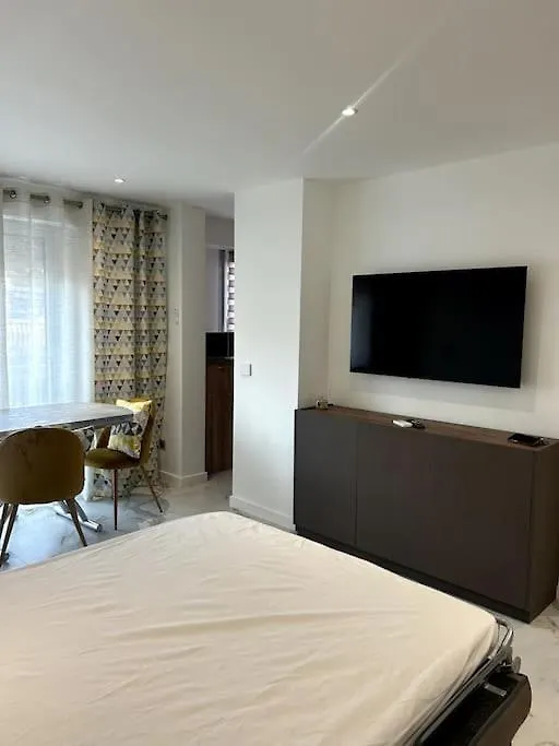 Lägenhet Superbe Studio Vallauris